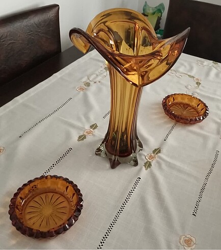 vazo ve kül tablası