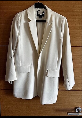 Zara blazer ceket hiç giyilmedi etiketi kesik krem rengi