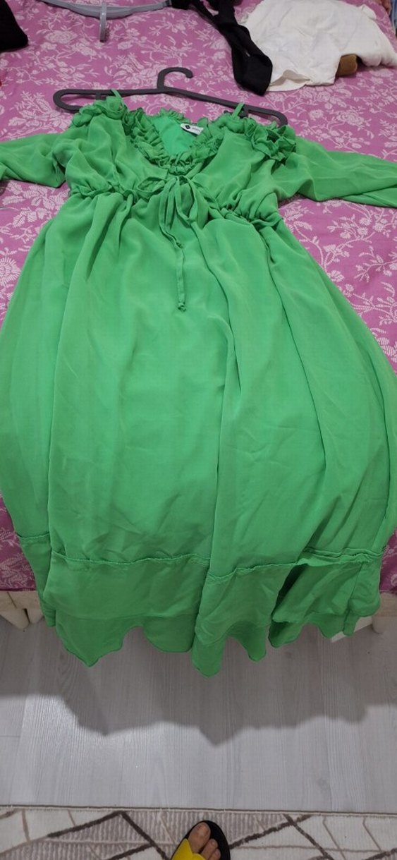 Volanlı Yeşil Uzun Bohem Elbise - Görsel 2