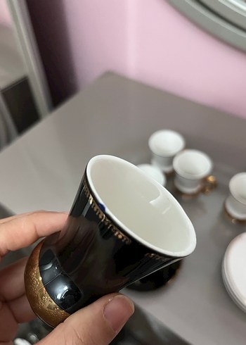 Beyaz ve Altın Detaylı Kahve Fincanı Seti - Görsel 6