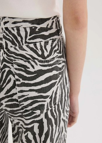 34 Beden beyaz Renk Zebra Desenli kadın pantolon