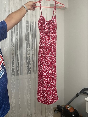 42 beden likrali elbise yirtmacli