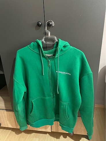 YEŞİL OVERSİZE HIRKA