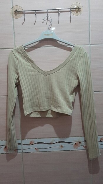 Zara V yaka crop üst giyim