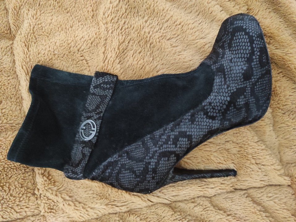 Yılan Desenli Süet Topuklu Bot - Görsel 2