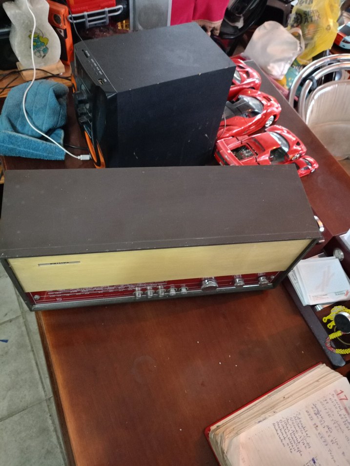 Philips Vintage Kırmızı Gri Müzik Sistemi - Görsel 2