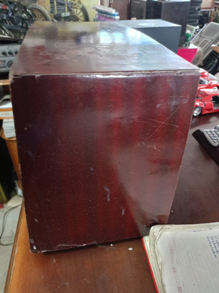 Kahverengi Vintage Müzik Sistemi - Görsel 3