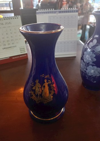 Koyu Mor Çiçek Desenli Vazo - Görsel 2