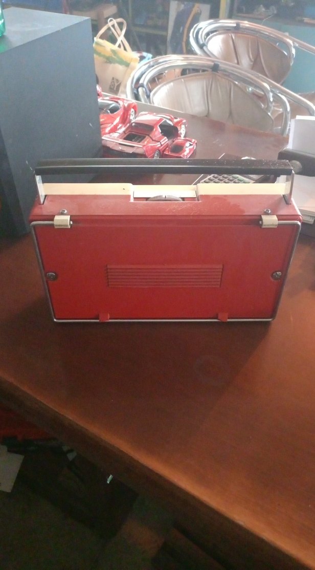 Bej Renkli Taşınabilir Müzik Sistemi - Görsel 2