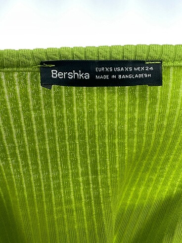 xs Beden yeşil Renk Bershka Kısa Elbise %70 İndirimli.