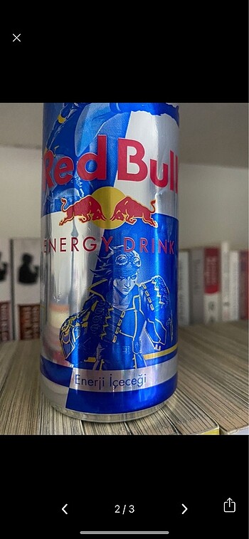  Red Bull arcane şişesi