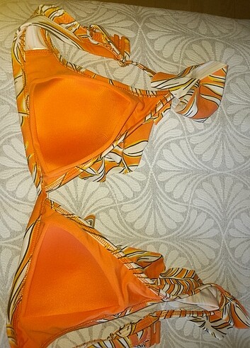 LC Waikiki çiçekli bikini 