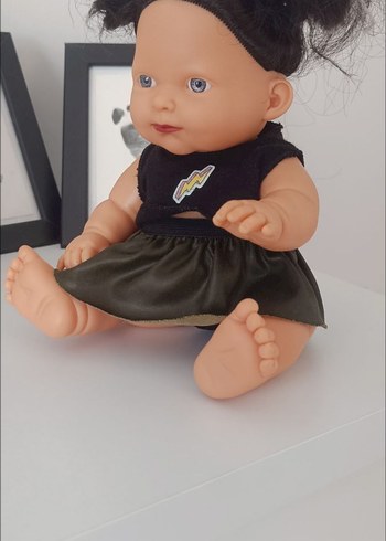 Diğer Siyah Kıyafetli Bebek Oyuncak