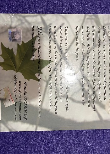 Hayata Hislerle Tutunmak - Deneme Kitabı - Görsel 2