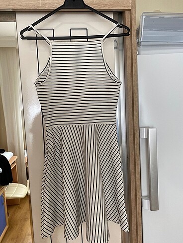 H&M H&M çizgili askılı elbise