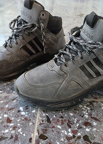 Adidas bot - Görsel 3