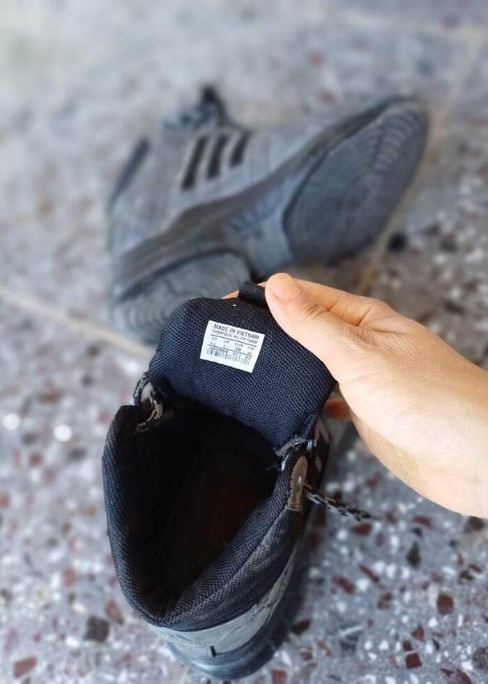 Adidas bot - Görsel 2