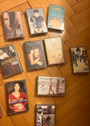 Çeşitli Sanatçılardan Kaset Koleksiyonu - Görsel 3