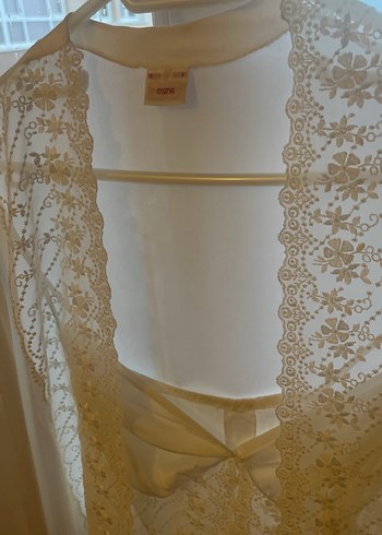 Nakışlı Beyaz uzun Kadın Sabahlık - Görsel 3