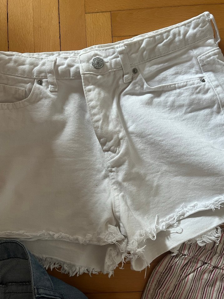 Beyaz Rahat Kesim Kız Kot Şort - Görsel 4