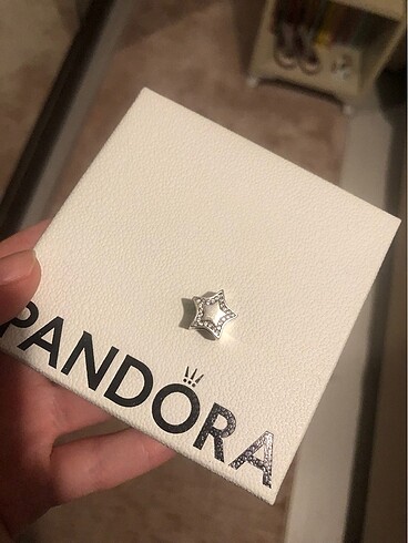 Pandora Yıldız Charm