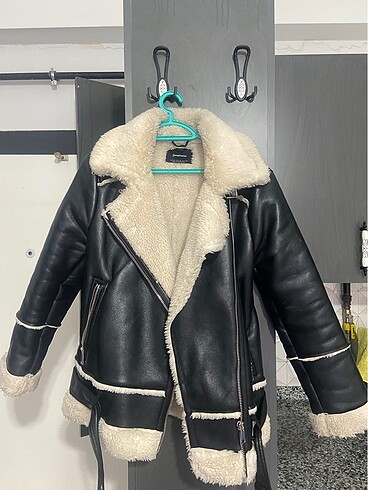 Stradivarius biker mont