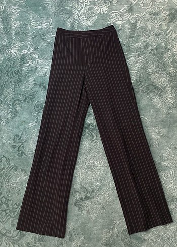 Stradivarius Siyah Çizgili Kadın Kumaş Pantolon - Görsel 3