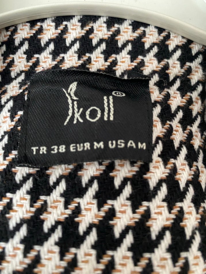 Kemerli Siyah Deri ve Ekose Kadın Trençkot - Görsel 3