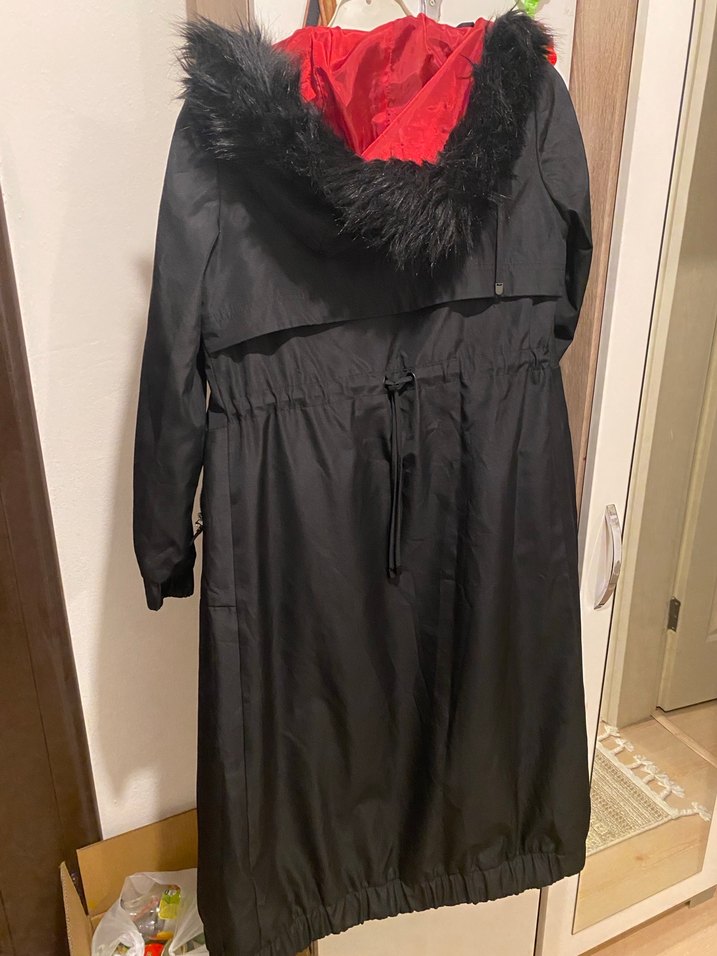 Kadın Siyah Uzun Goth Yağmurluk - Görsel 2