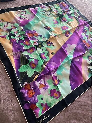 Marka eşarplar - Görsel 12