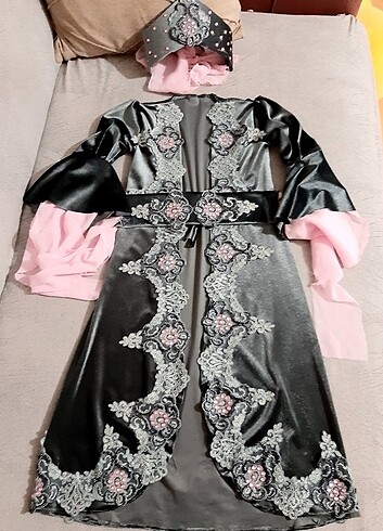 Diğer Kiz bebek kaftan 3 4 yas uyumludur