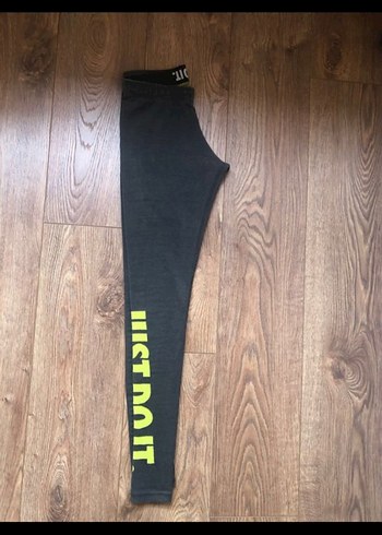 Nike xs