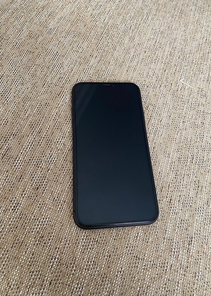 Iphone 11 64 gb siyah ciziksiz pili yeni değişti - Görsel 3