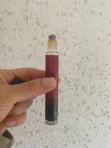 Beden Renk Victoria?s Secret intense roll on parfüm