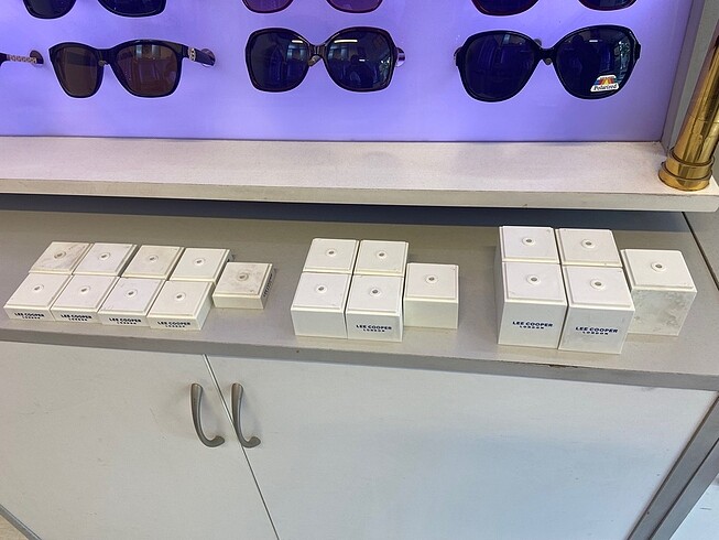 Beden SAAT KOYMA STAND ALTLIĞI 43 ADET