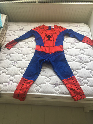 4-5 yaş örümcek adam kostümü