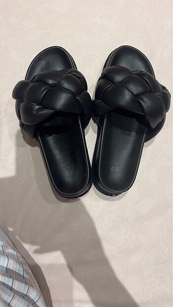 H&M H&M sıyah terlik