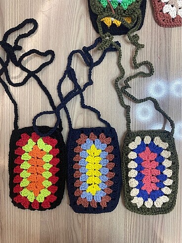 El örgüsü telefon çantası