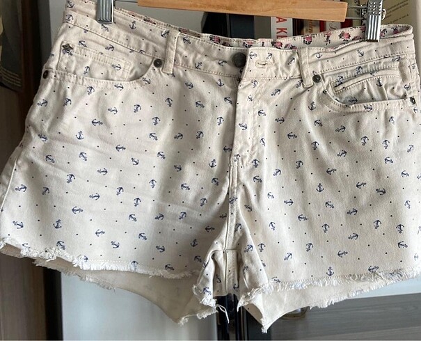38 Beden İç Bel Baskılı Slim Fit Mini Şort