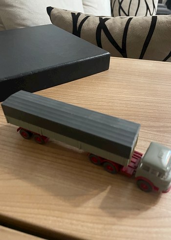 Gri Oyuncak Kamyon - Görsel 2