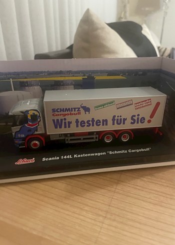 Gri Minyatür Kargo Kamyonu Oyuncak - Görsel 2