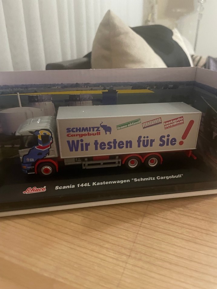 Gri Minyatür Kargo Kamyonu Oyuncak - Görsel 2