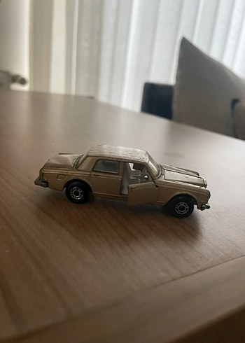 Gri Oyuncak Araba - Görsel 2