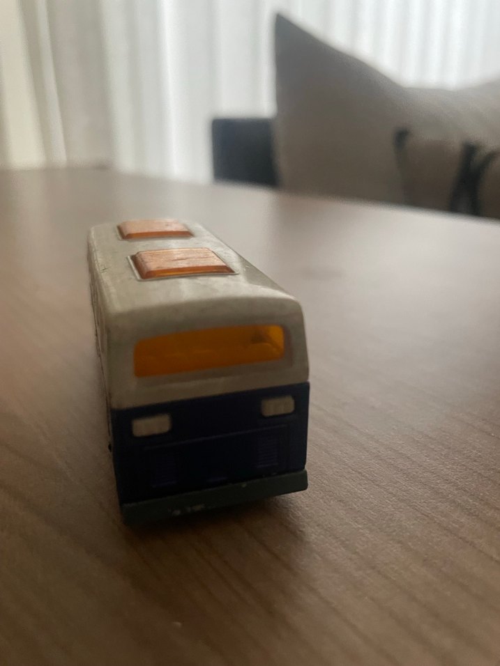 Beyaz Lufthansa Oyuncak Otobüs - Görsel 4