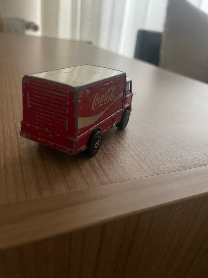 Kırmızı Coca-Cola Oyuncak Kamyonet - Görsel 3