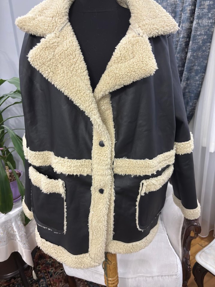 Siyah Kürklü Kısa Deri Kadın Ceket - Görsel 5