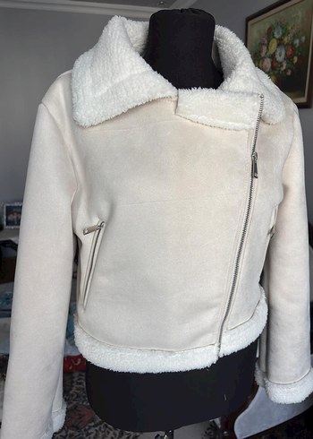 Kısa Kesim Bej Kürk Detaylı Süet Ceket - Görsel 5