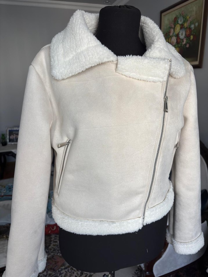 Kısa Kesim Bej Kürk Detaylı Süet Ceket - Görsel 5