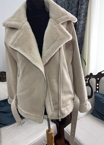 Beyaz Tüylü Midi Kadın Ceket - Görsel 5