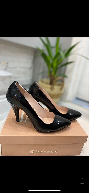 Rugan stiletto